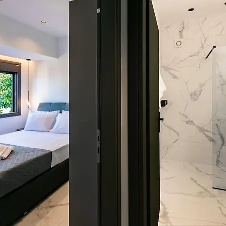 Rhodes Center Luxury #1 Apartment *