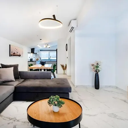 Apartment Rhodes Center Luxury #1 *